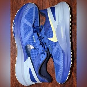 Nike air zoom structure running shoes size 12.5